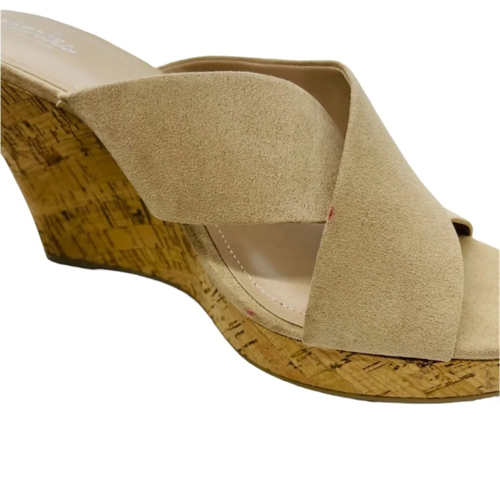Charles David Latrice Nude Suede Wedge Sandals SIZE 12